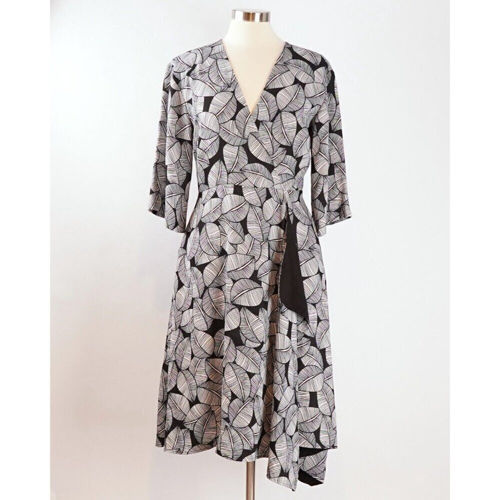 Natori Leaves of Paradise Asymmetrical Dress - Size 6 - EUC